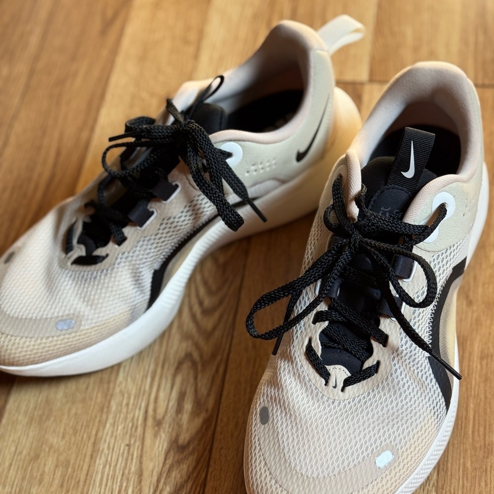 Nike Cream and Black Athletic Shoes